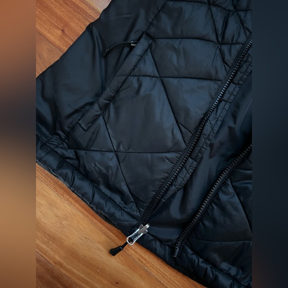 North Face vest - Picture 3 of 4